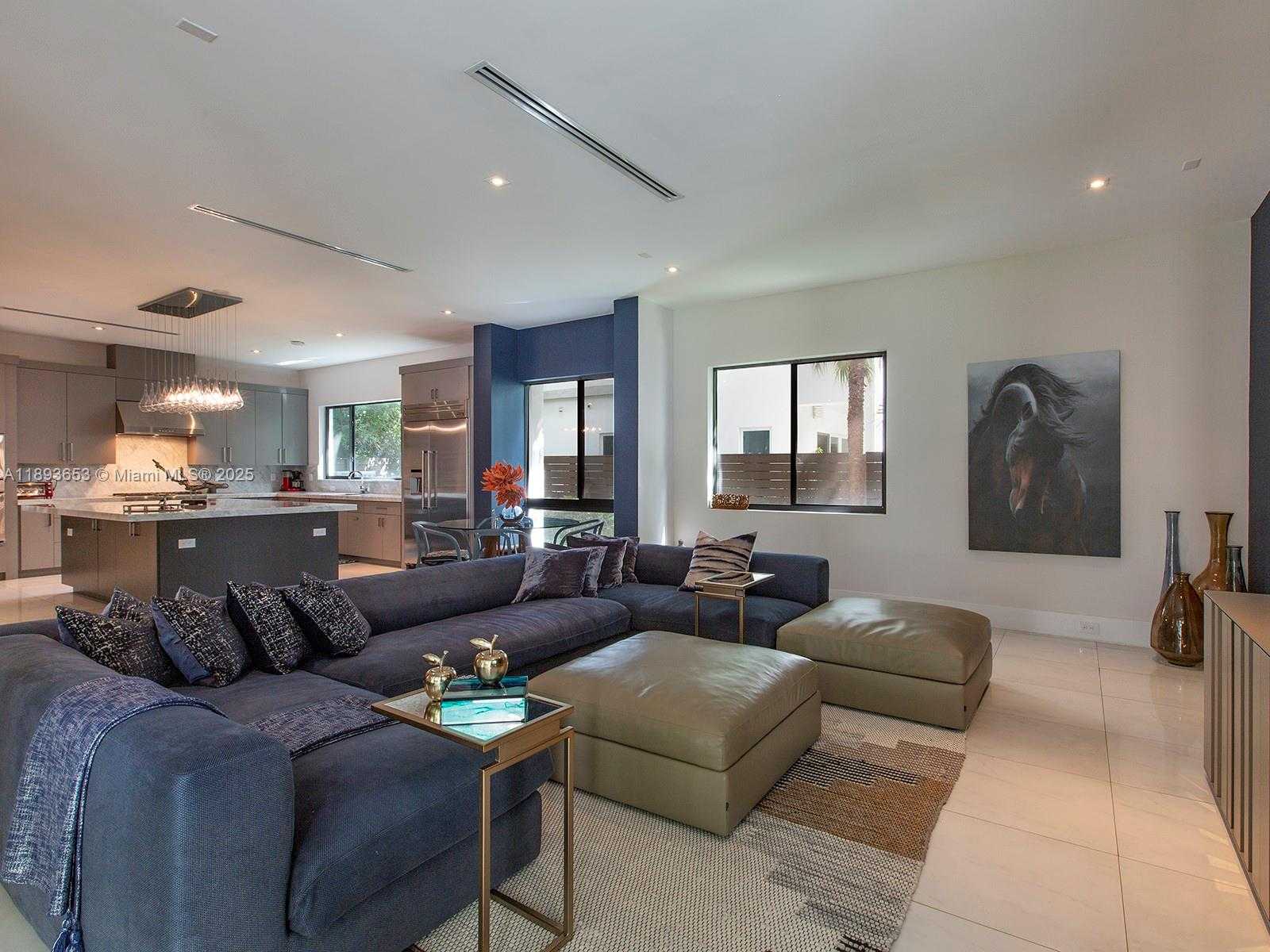 Small Image of 7500 SOUTH WEST 57TH CT, South Miami Number 16