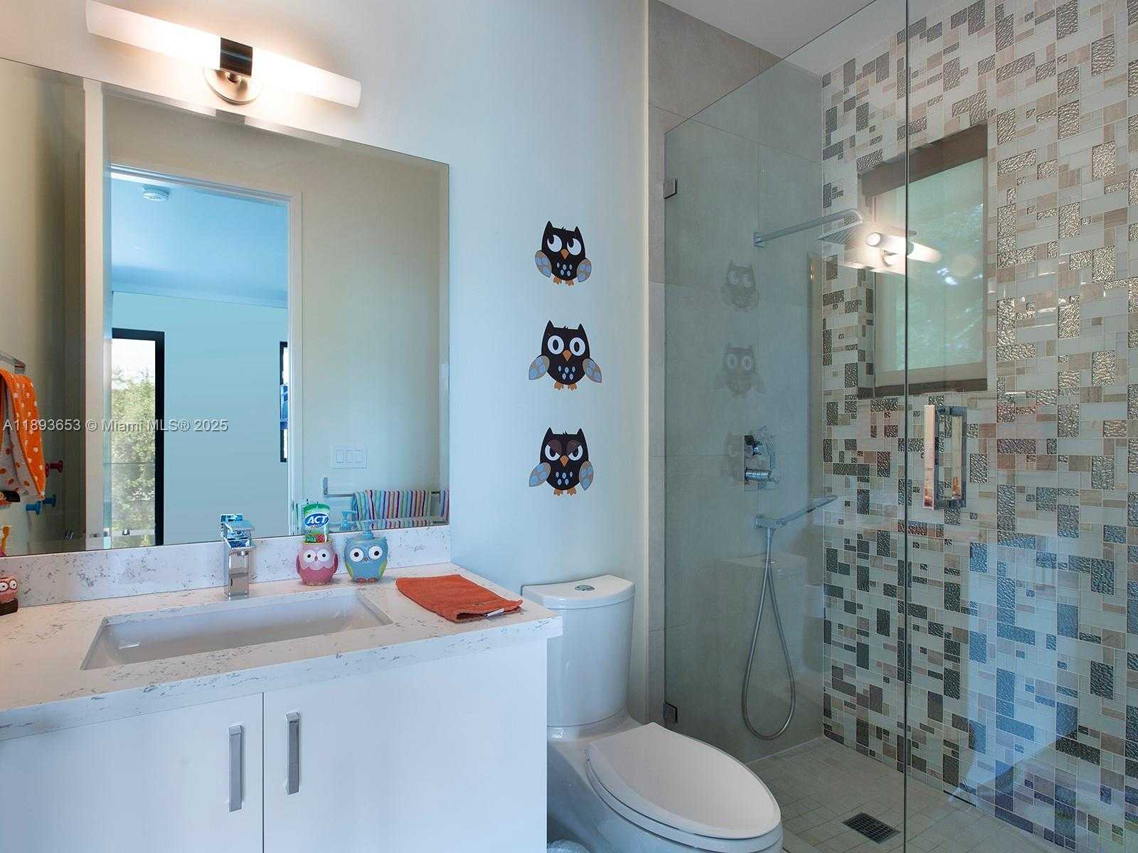 Small Image of 7500 SOUTH WEST 57TH CT, South Miami Number 29