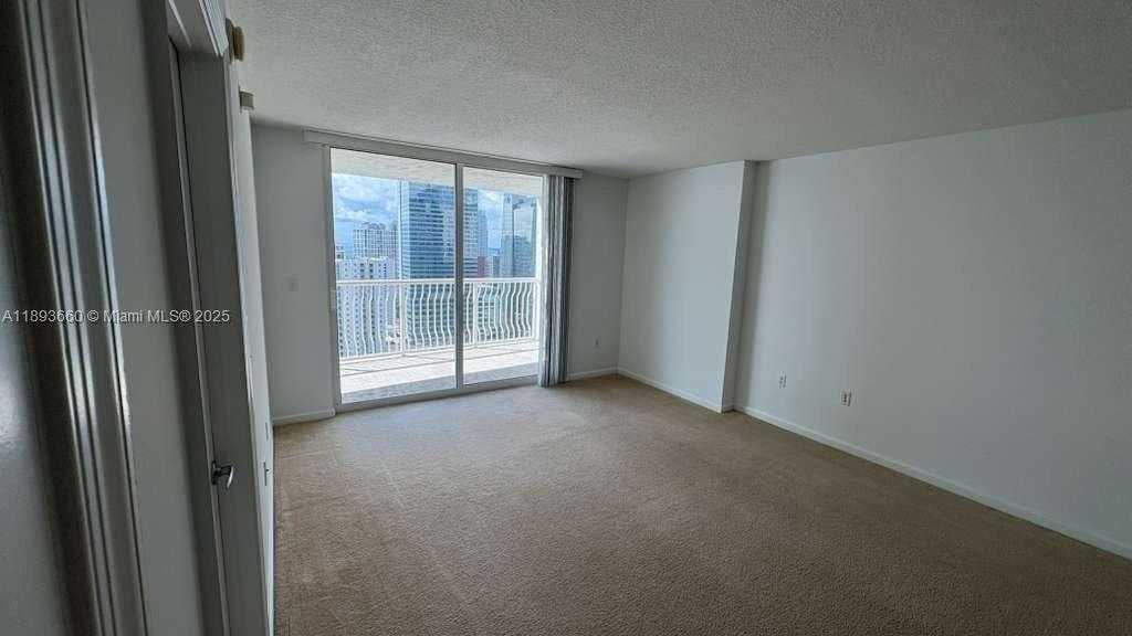 Small Image of 1200 BRICKELL BAY DR #3505, Miami Number 15