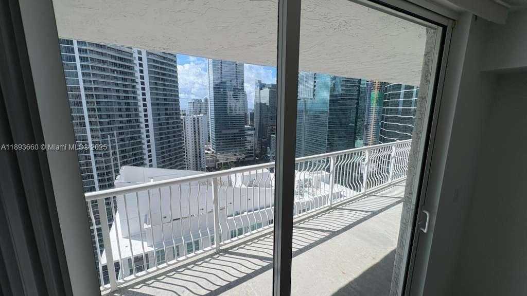 Small Image of 1200 BRICKELL BAY DR #3505, Miami Number 25