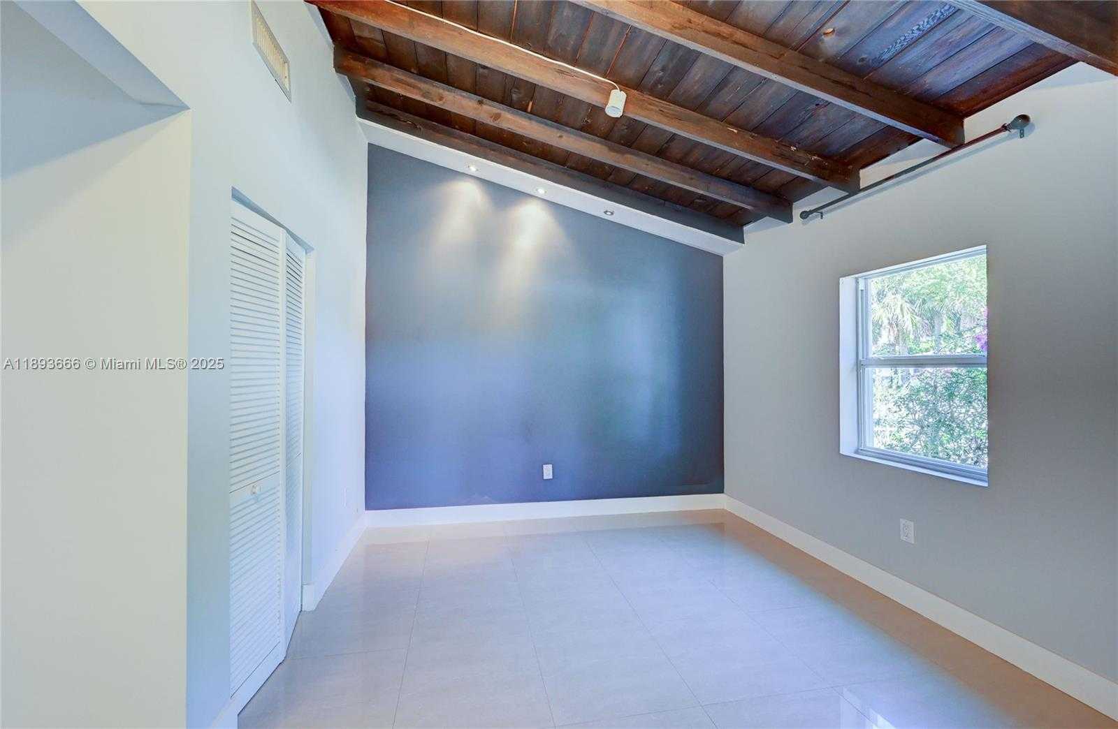 Small Image of 4617 NORTH ANDREWS AVE, Oakland Park Number 14