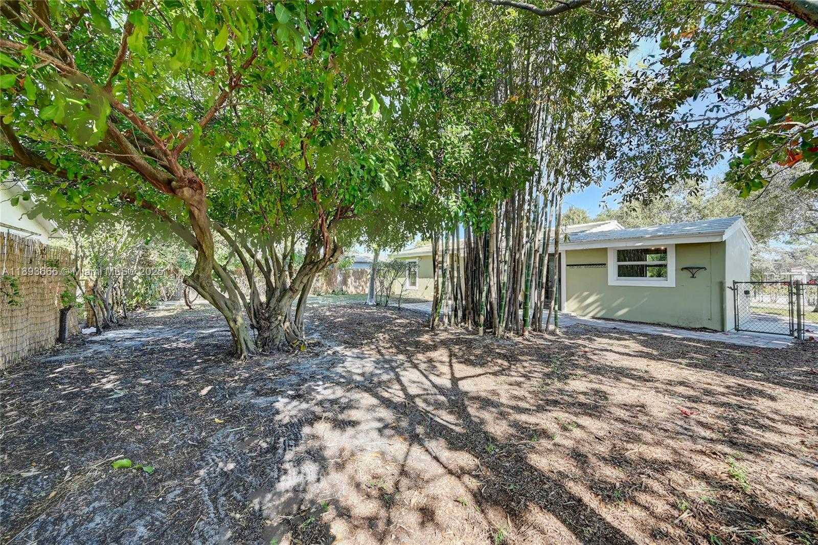Small Image of 4617 NORTH ANDREWS AVE, Oakland Park Number 25