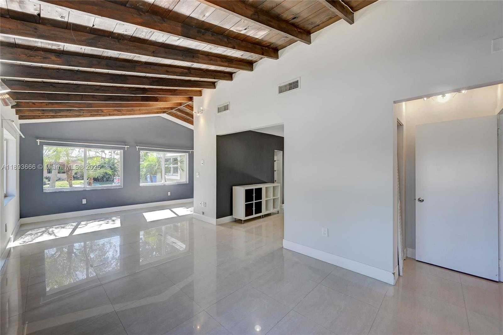 Small Image of 4617 NORTH ANDREWS AVE, Oakland Park Number 4