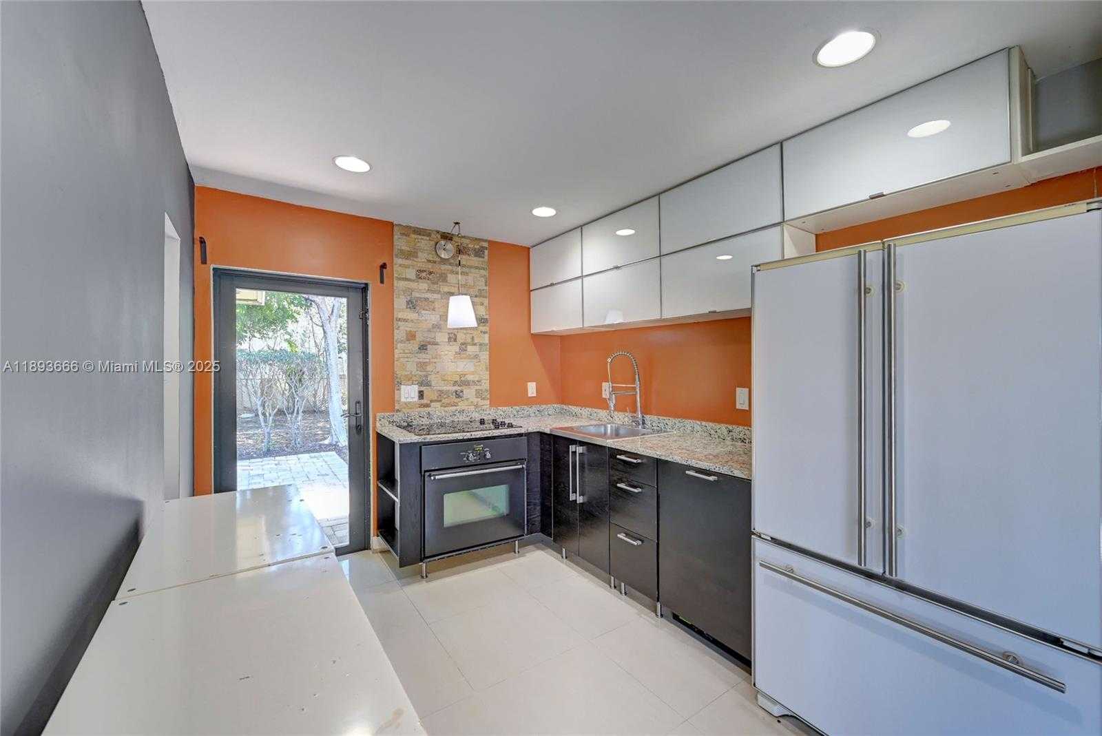 Small Image of 4617 NORTH ANDREWS AVE, Oakland Park Number 8