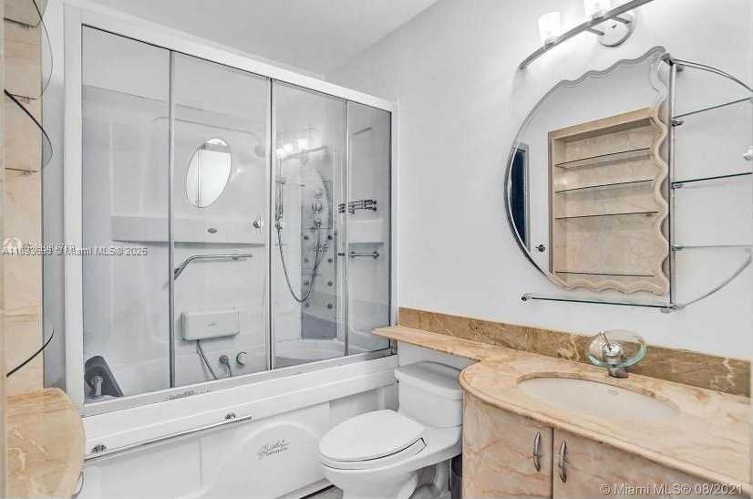Small Image of 20937 BAY CT #114-1, Aventura Number 10