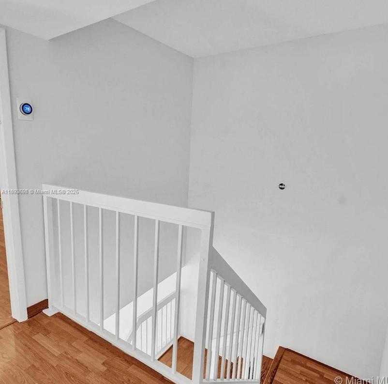 Small Image of 20937 BAY CT #114-1, Aventura Number 14