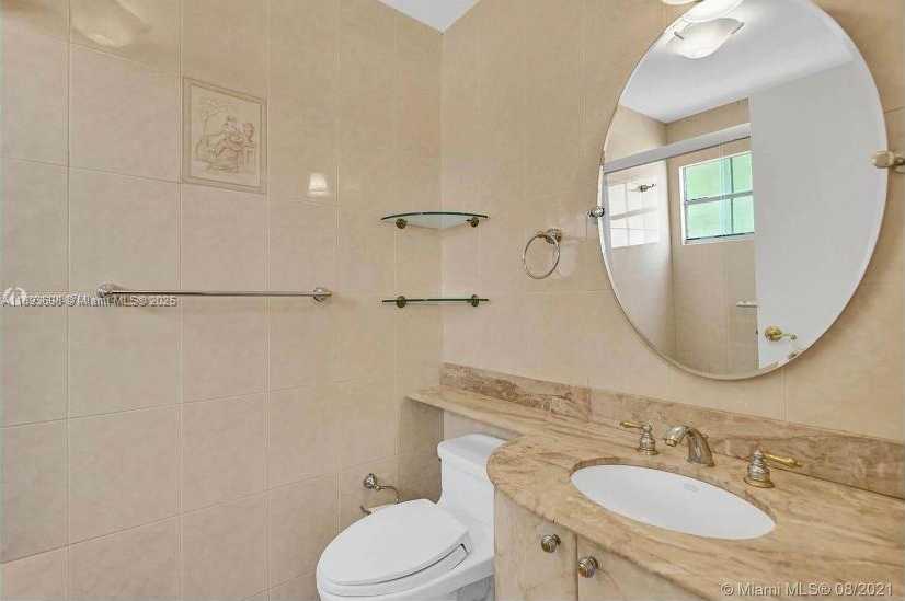 Small Image of 20937 BAY CT #114-1, Aventura Number 15