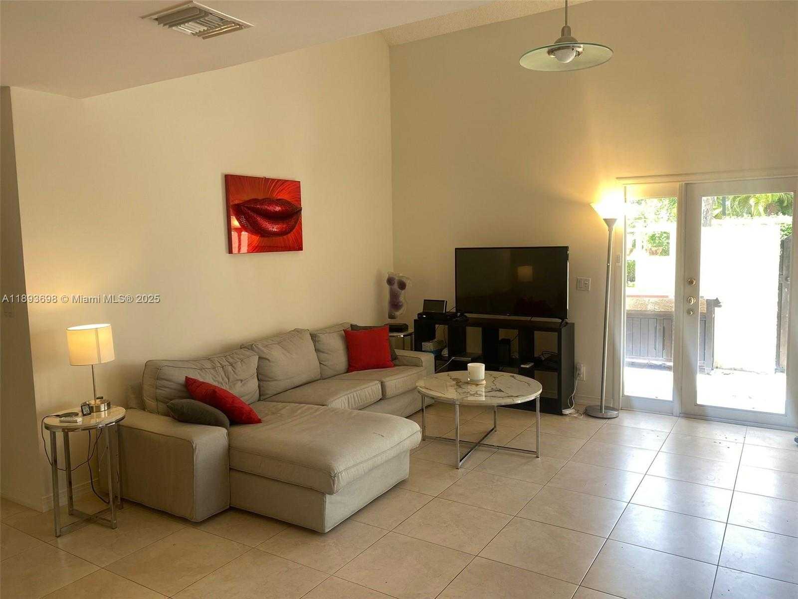 Small Image of 20937 BAY CT #114-1, Aventura Number 17