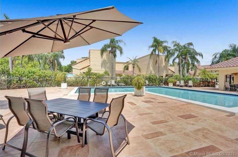 Small Image of 20937 BAY CT #114-1, Aventura Number 4