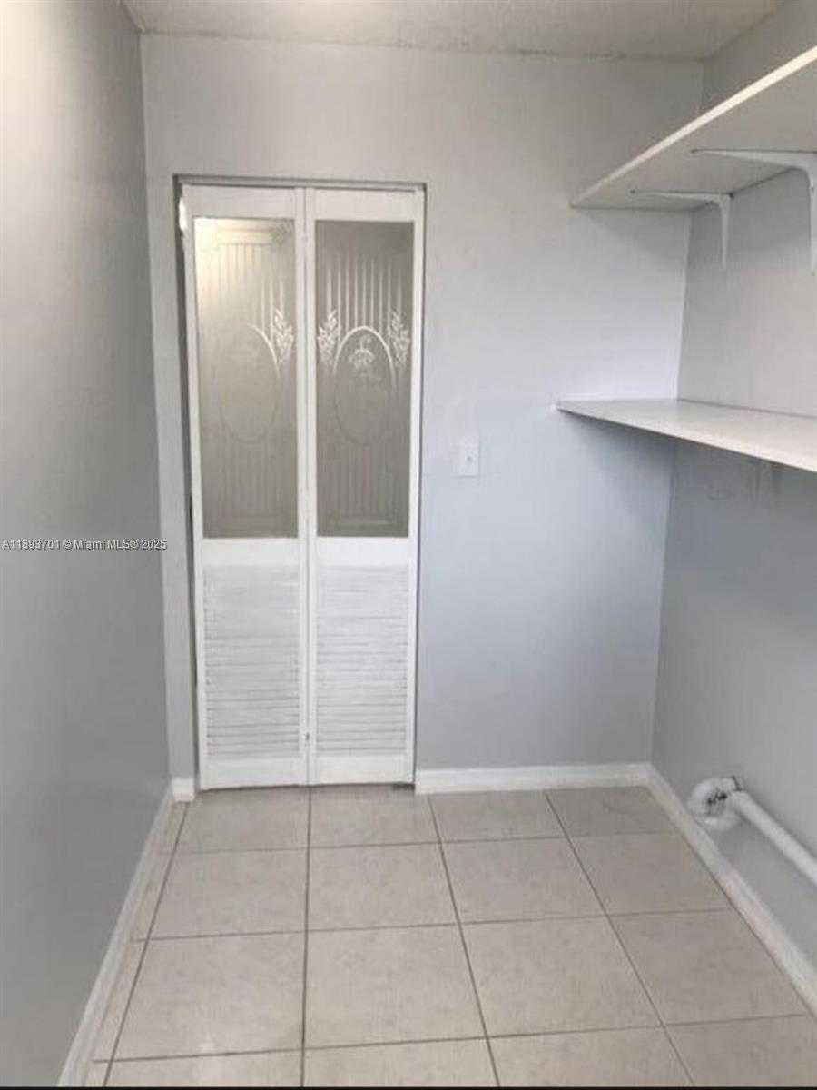 Small Image of 210 NORTH WEST 87TH AVE #L220, Miami Number 6