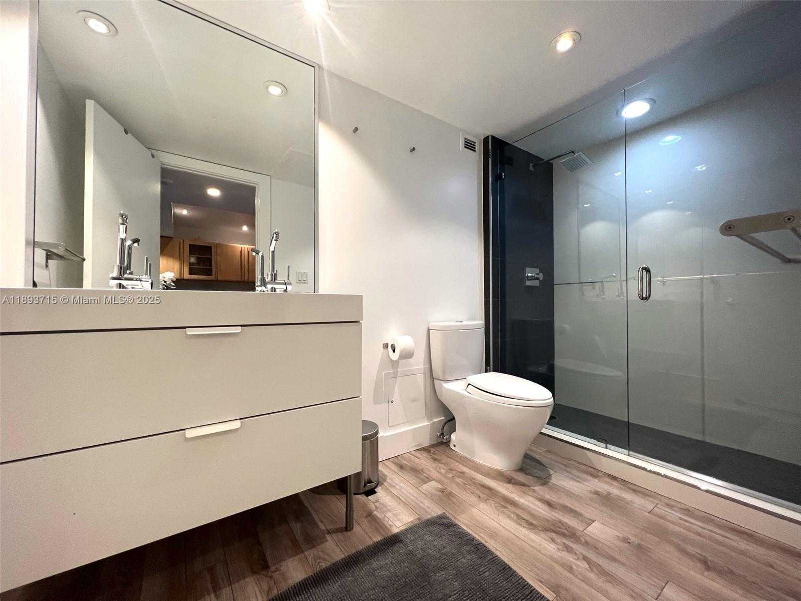 Small Image of 2301 COLLINS AVE #1232, Miami Beach Number 10