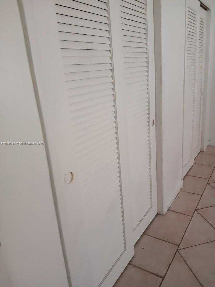 Small Image of 1826 CLEVELAND ST #1, Hollywood Number 10