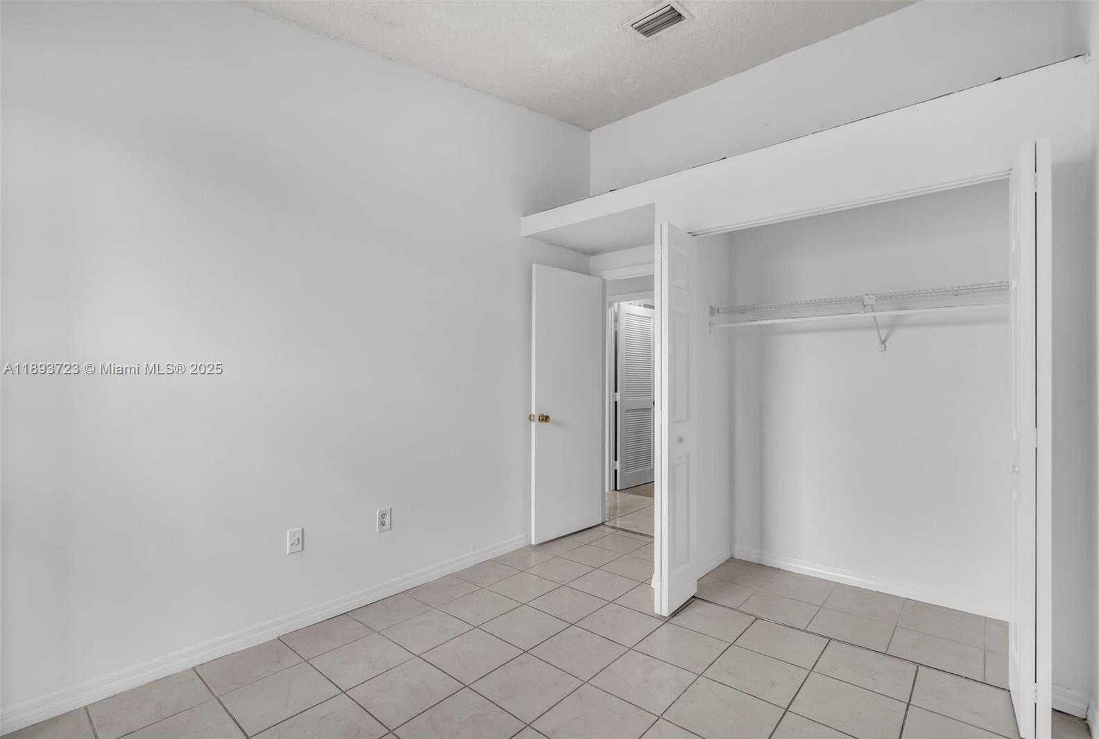Small Image of 6713 NORTH WEST 188TH TER #6713, Hialeah Number 16