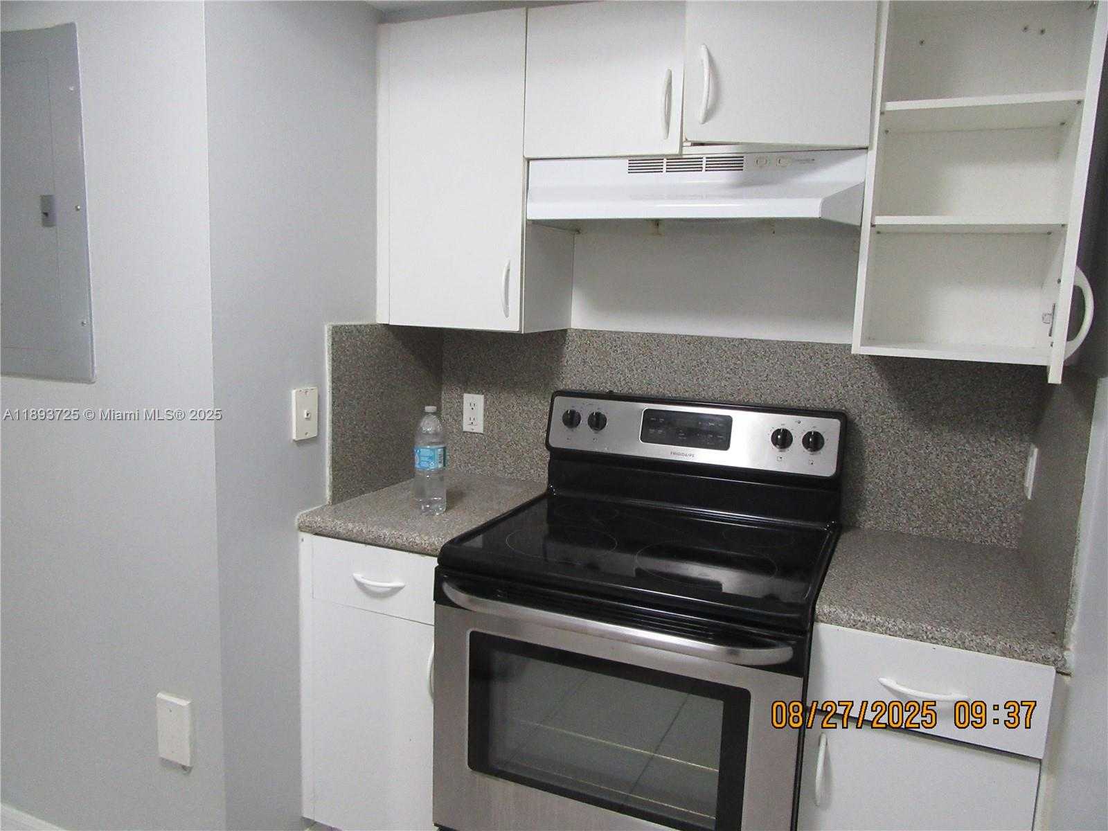 Small Image of 2475 NORTH WEST 16TH ST RD #205, Miami Number 6