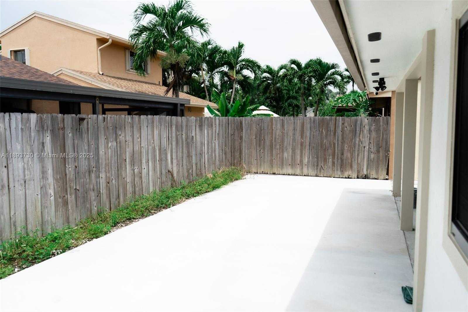 Small Image of 21900 SOUTH WEST 100TH PL, Cutler Bay Number 10