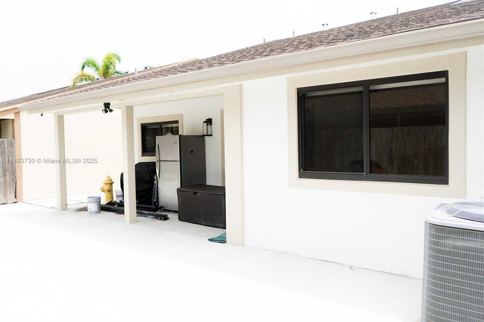 Small Image of 21900 SOUTH WEST 100TH PL, Cutler Bay Number 11