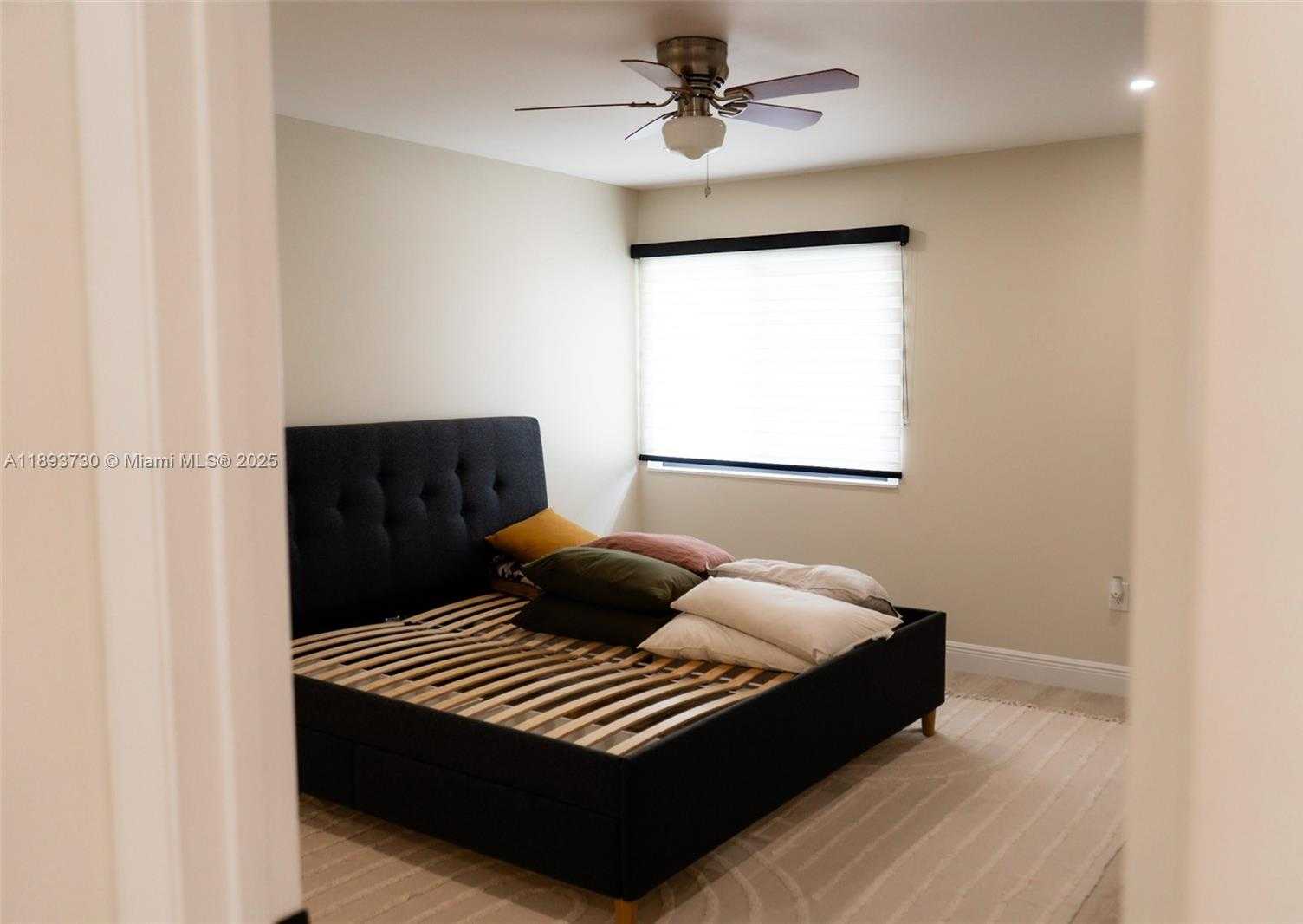 Small Image of 21900 SOUTH WEST 100TH PL, Cutler Bay Number 15
