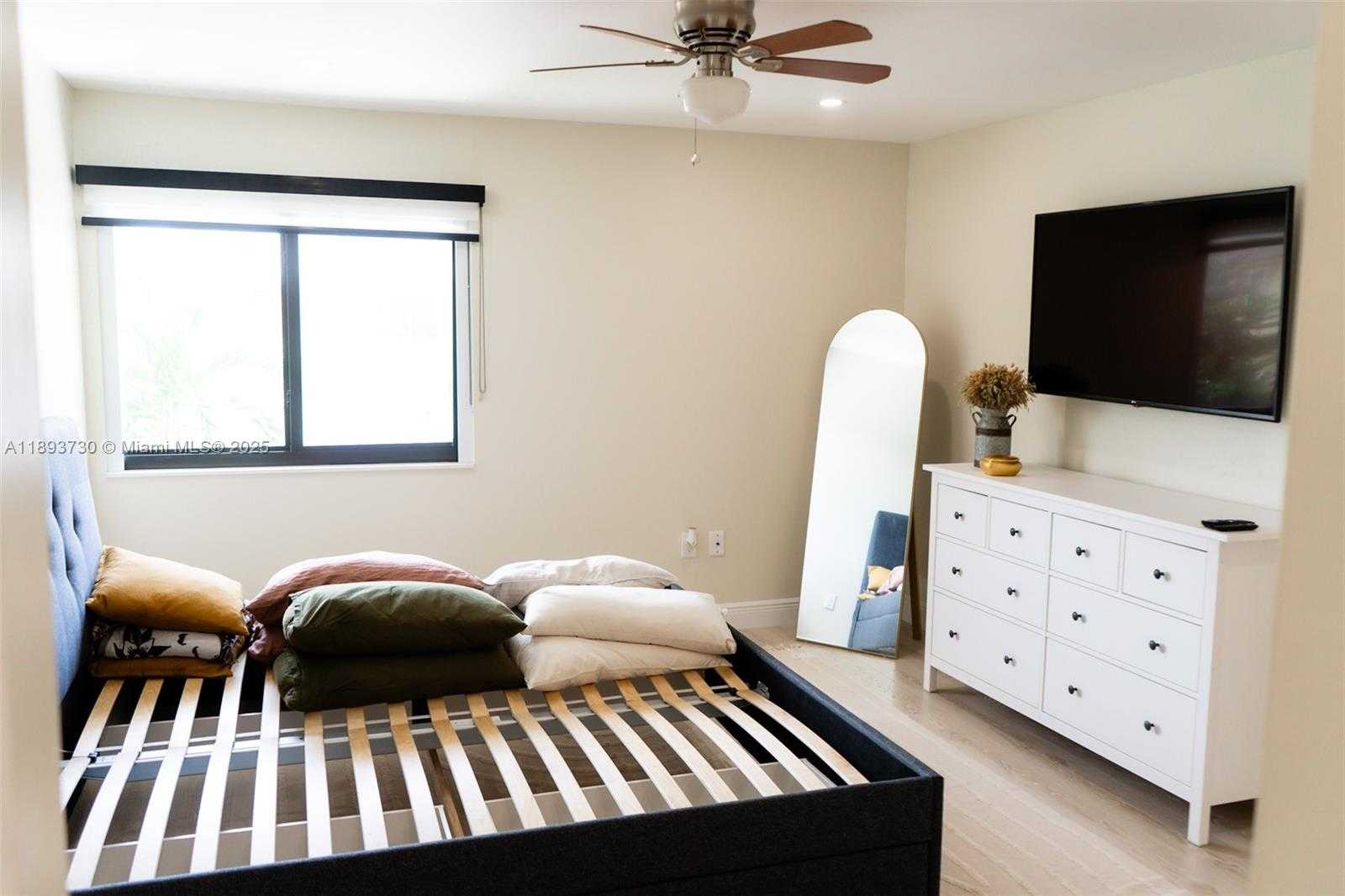 Small Image of 21900 SOUTH WEST 100TH PL, Cutler Bay Number 18