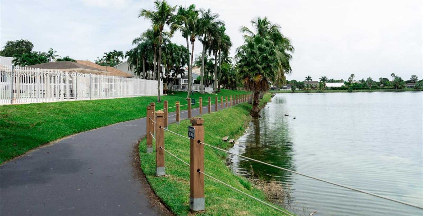 Small Image of 21900 SOUTH WEST 100TH PL, Cutler Bay Number 4