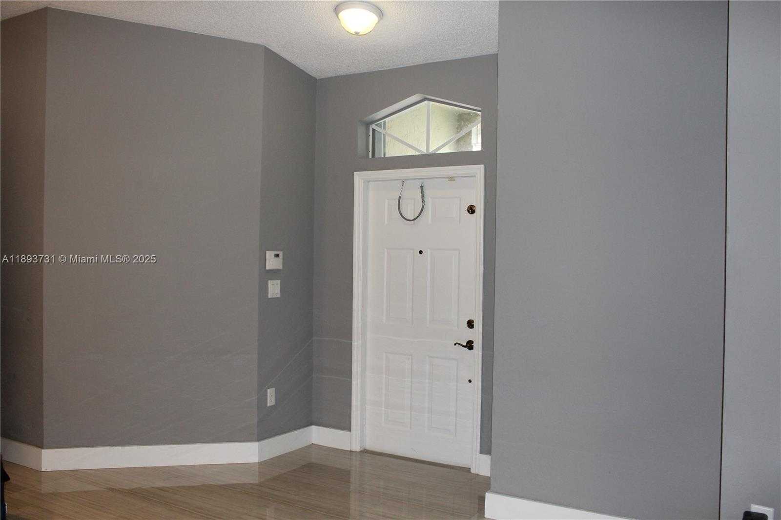 Small Image of 16405 SAPPHIRE ST #16405, Weston Number 11