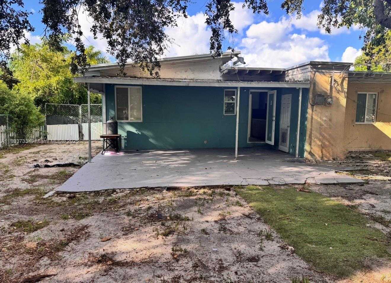 Small Image of 550 NORTH WEST 118TH ST #550, Miami Number 13
