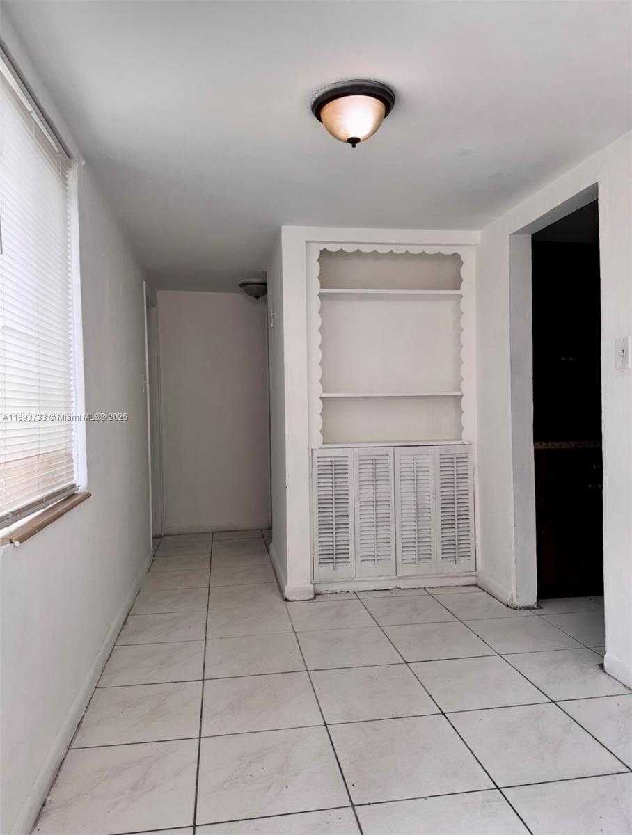 Small Image of 550 NORTH WEST 118TH ST #550, Miami Number 6
