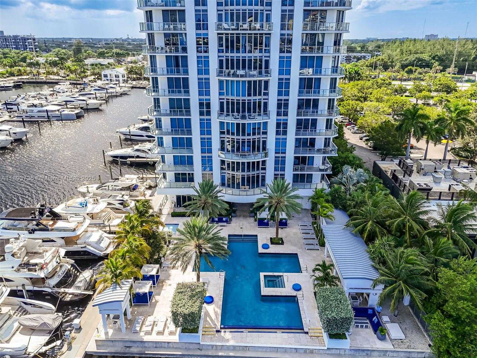 Small Image of 17301 BISCAYNE BLVD #501, North Miami Beach Number 42