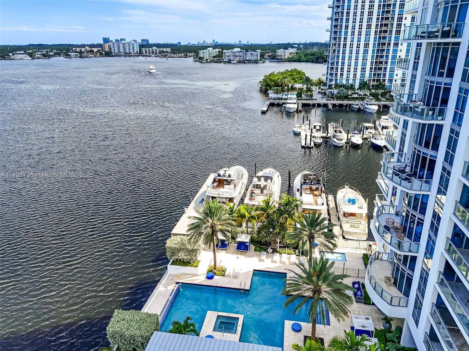 Small Image of 17301 BISCAYNE BLVD #501, North Miami Beach Number 43