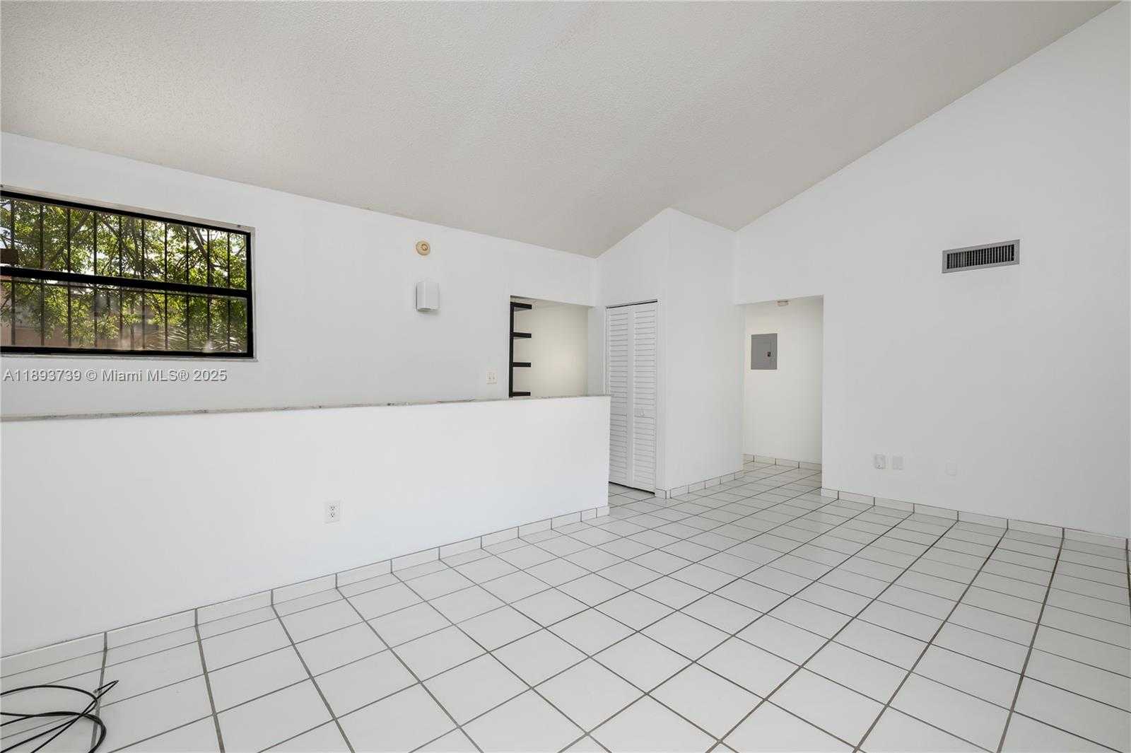 Small Image of 575 WEST PARK DR #206, Miami Number 7