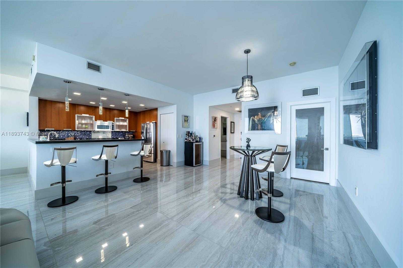 Small Image of 7901 HISPANOLA AVE #1901, North Bay Village Number 17