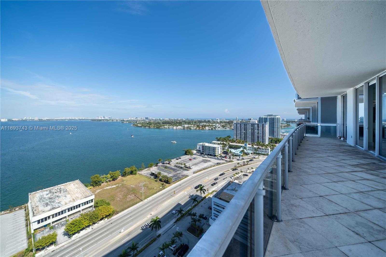 Small Image of 7901 HISPANOLA AVE #1901, North Bay Village Number 4