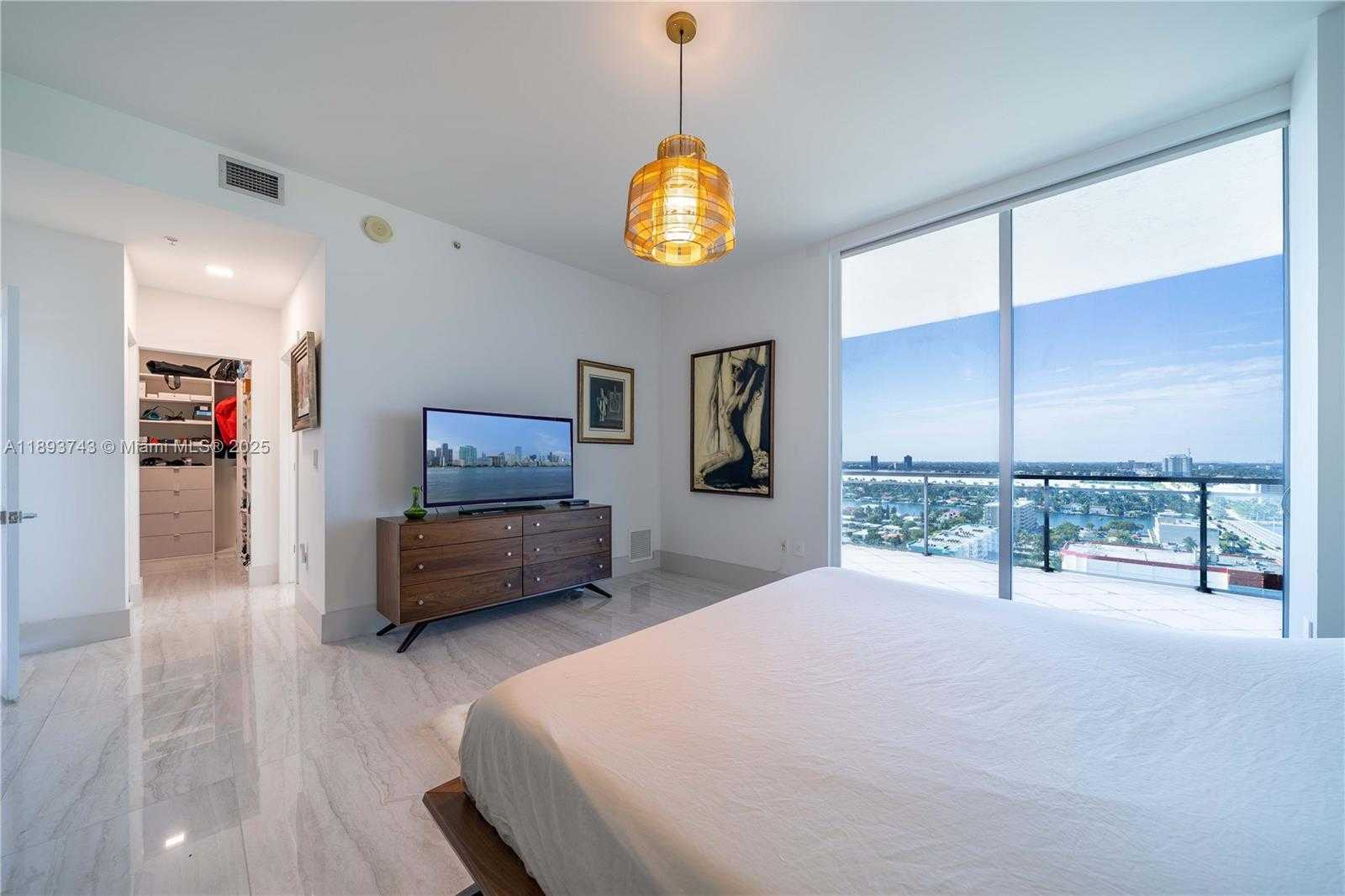 Small Image of 7901 HISPANOLA AVE #1901, North Bay Village Number 7