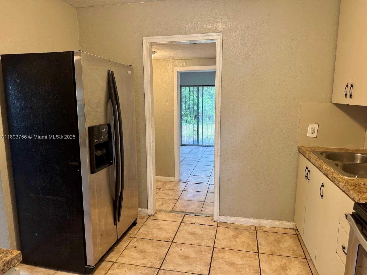 Small Image of 13845 NORTH WEST 5TH AVE, North Miami Number 10