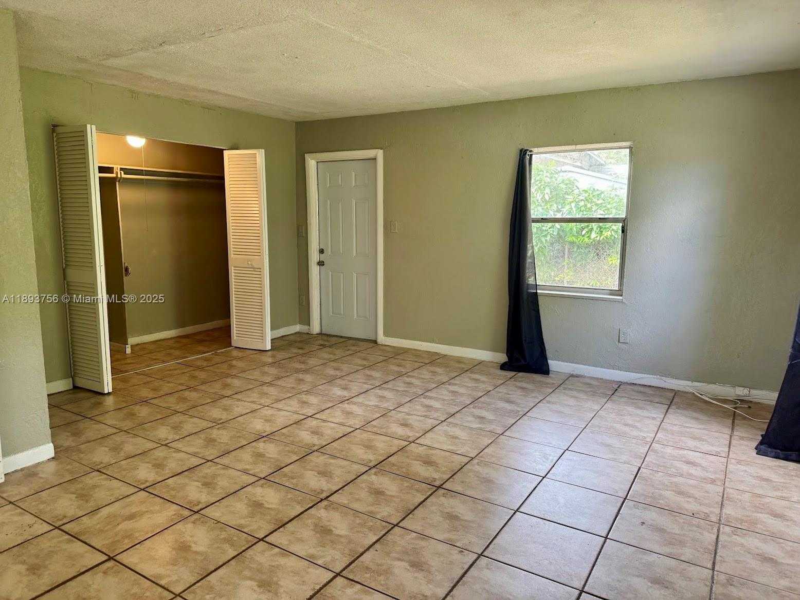 Small Image of 13845 NORTH WEST 5TH AVE, North Miami Number 12