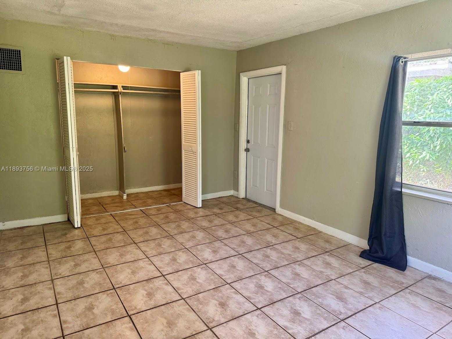 Small Image of 13845 NORTH WEST 5TH AVE, North Miami Number 13