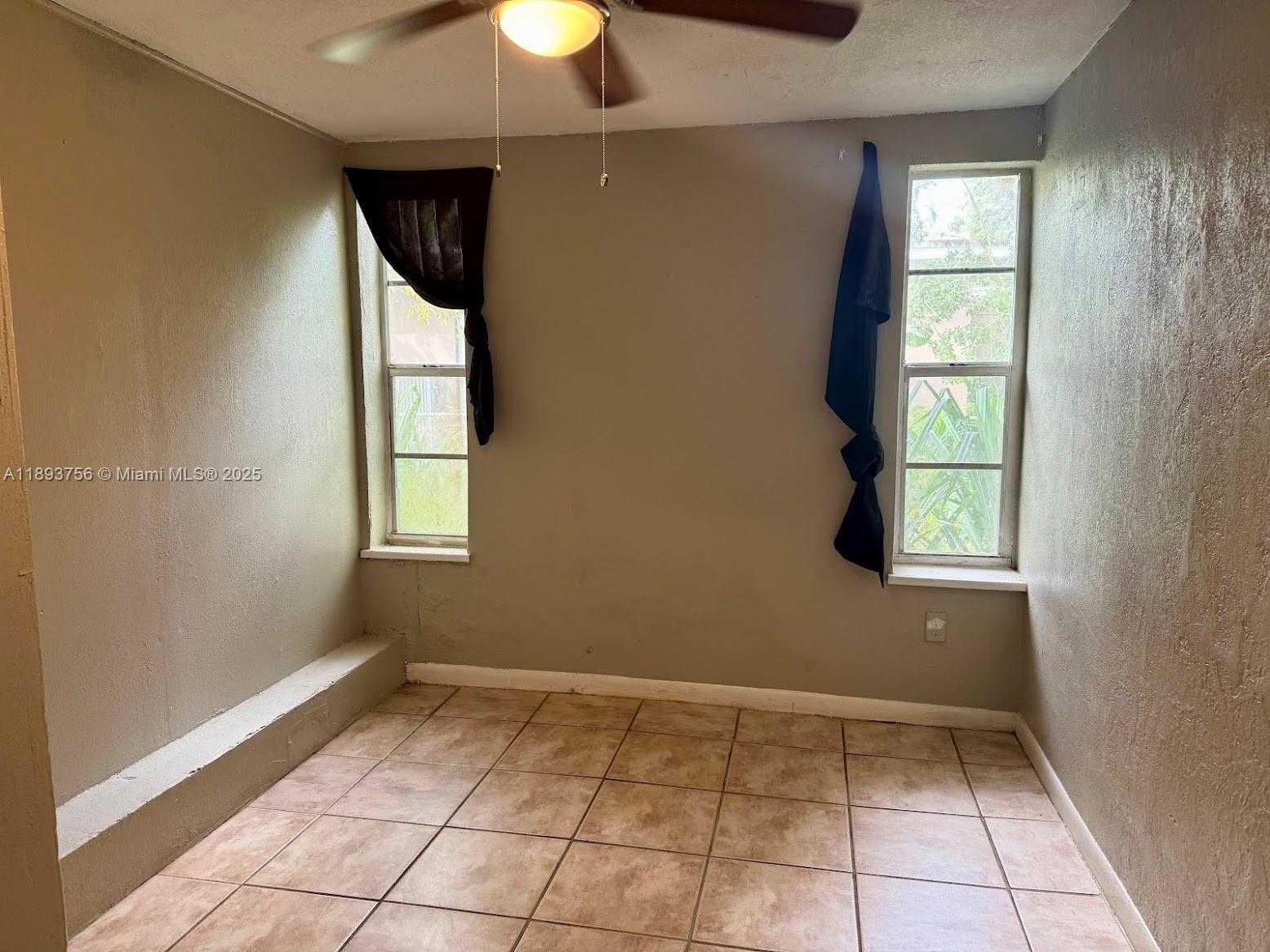 Small Image of 13845 NORTH WEST 5TH AVE, North Miami Number 16