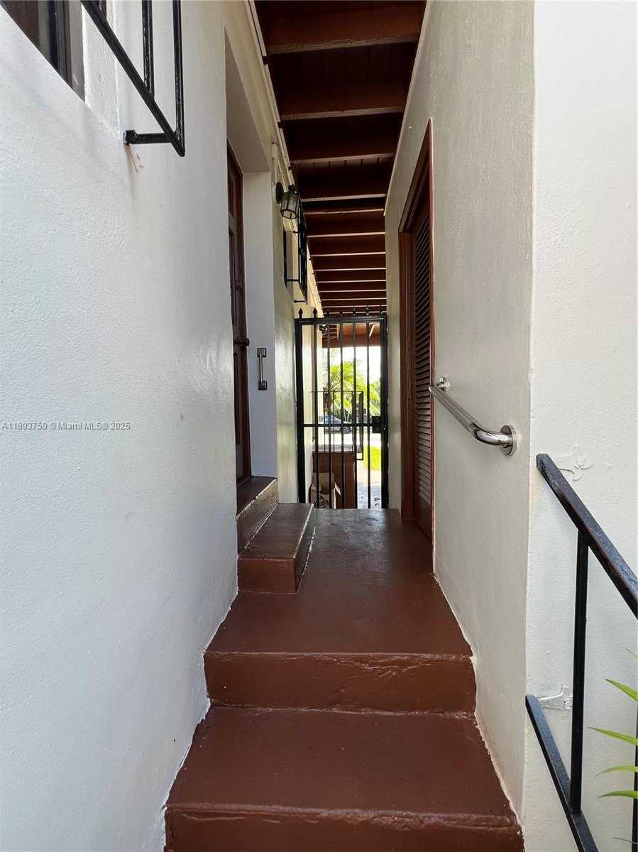 Small Image of 7845 SOUTH WEST 19TH ST, Miami Number 24