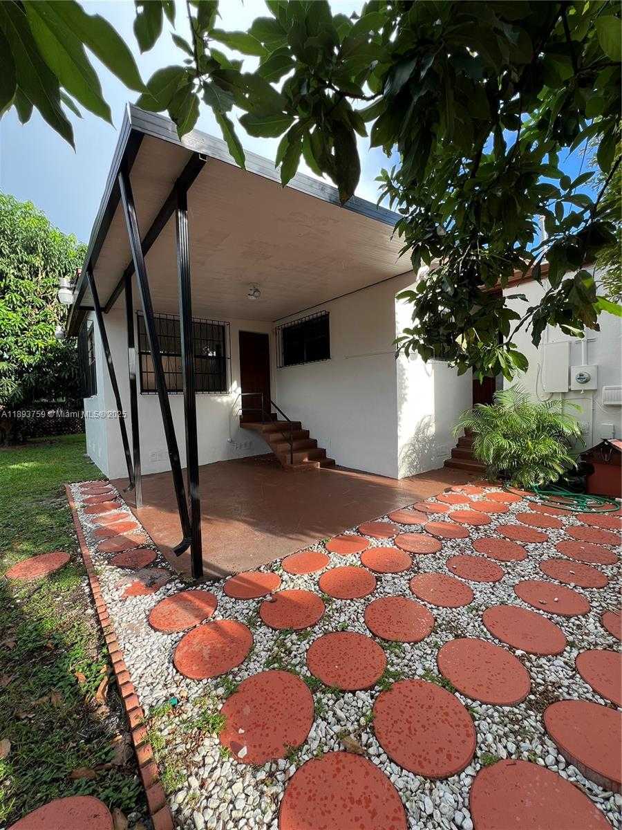 Small Image of 7845 SOUTH WEST 19TH ST, Miami Number 28