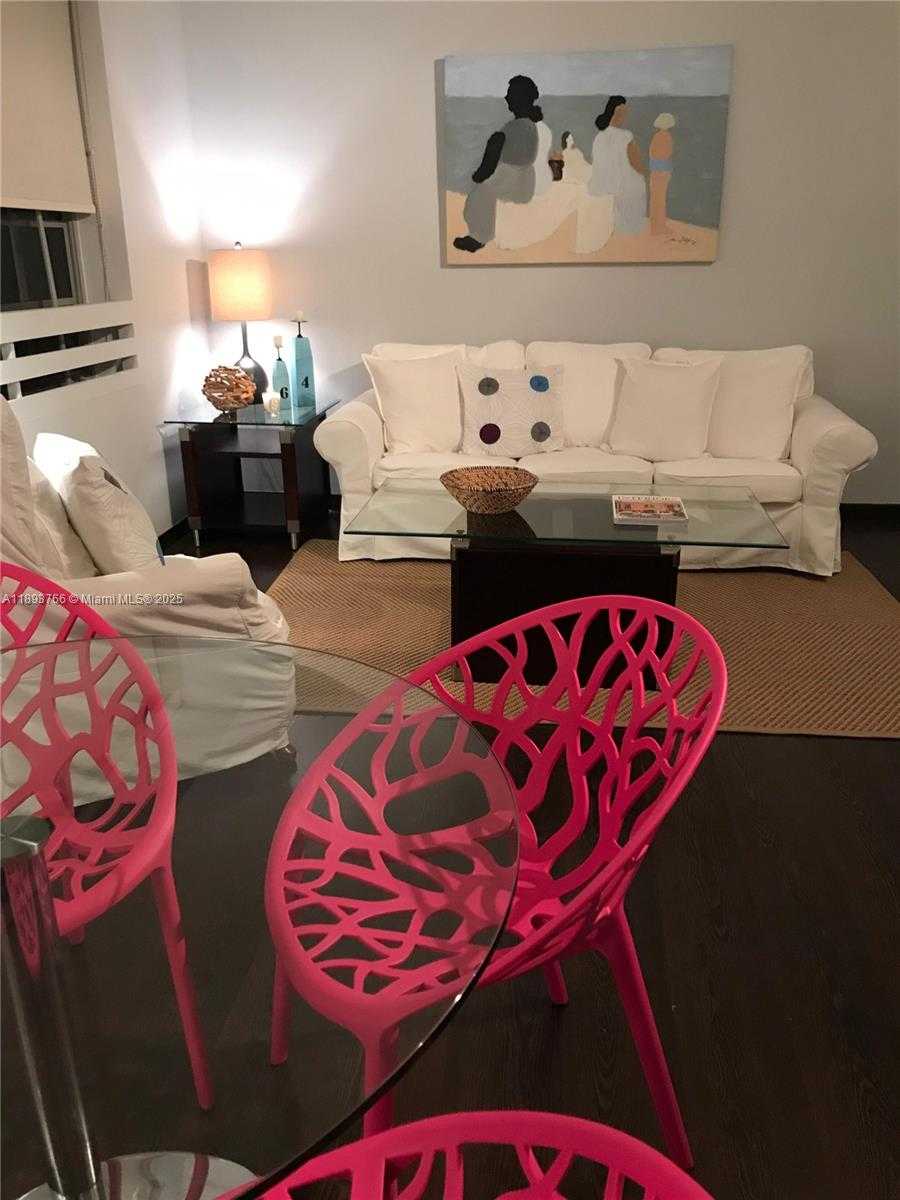 Small Image of Miami Beach Number 14