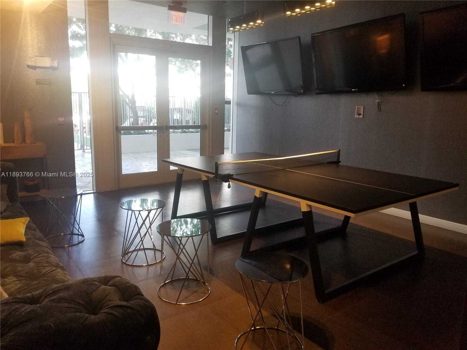 Small Image of Miami Beach Number 7