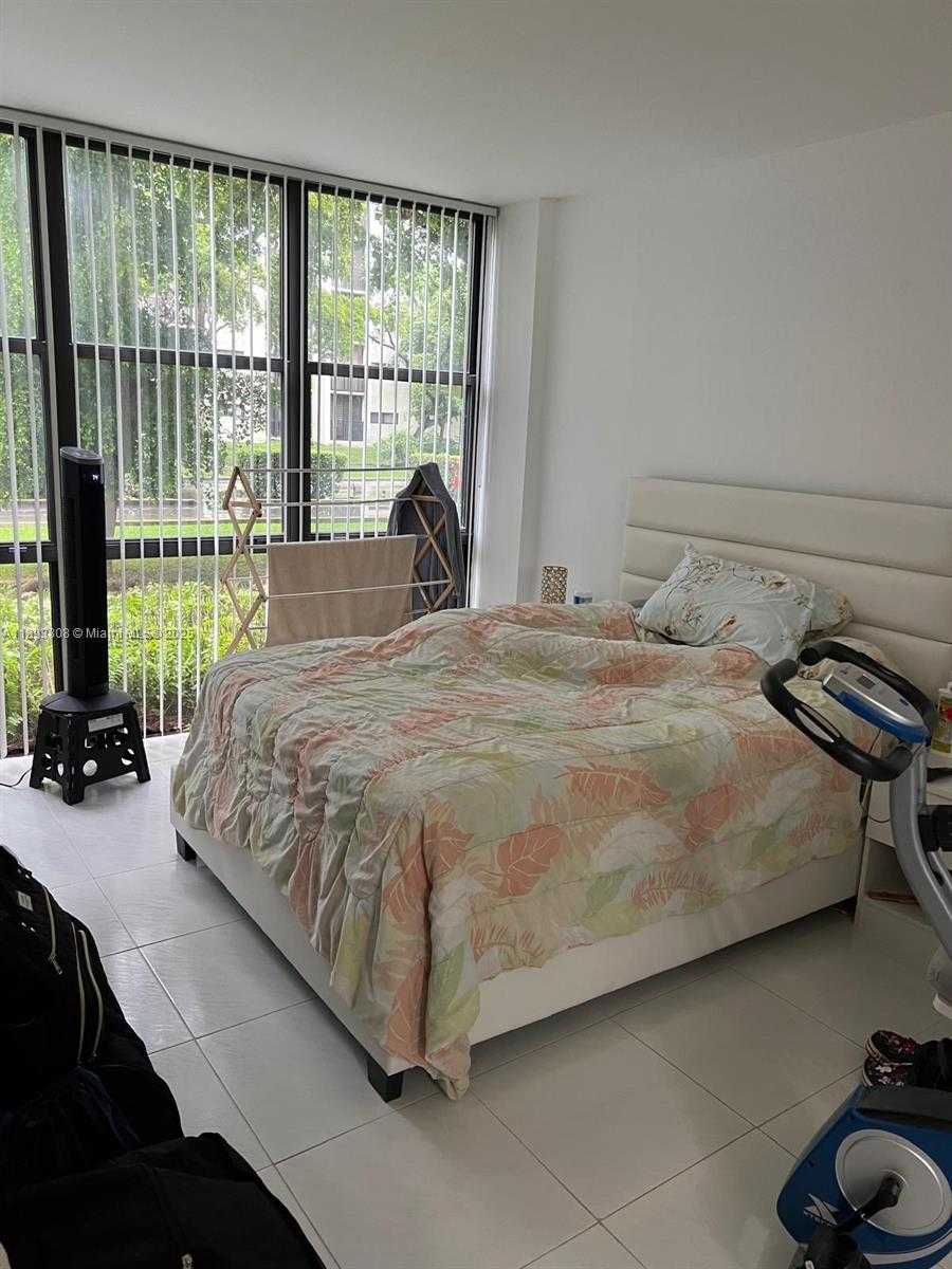 Small Image of 17021 NORTH BAY RD #123, Sunny Isles Beach Number 29