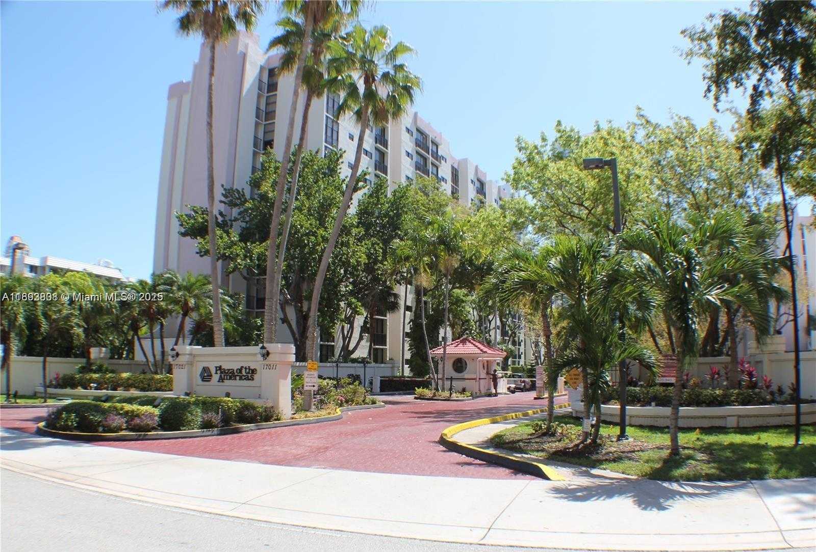 Small Image of 17021 NORTH BAY RD #123, Sunny Isles Beach Number 3
