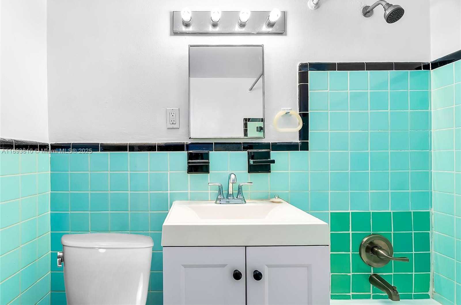 Small Image of 6484 INDIAN CREEK DR #120, Miami Beach Number 12
