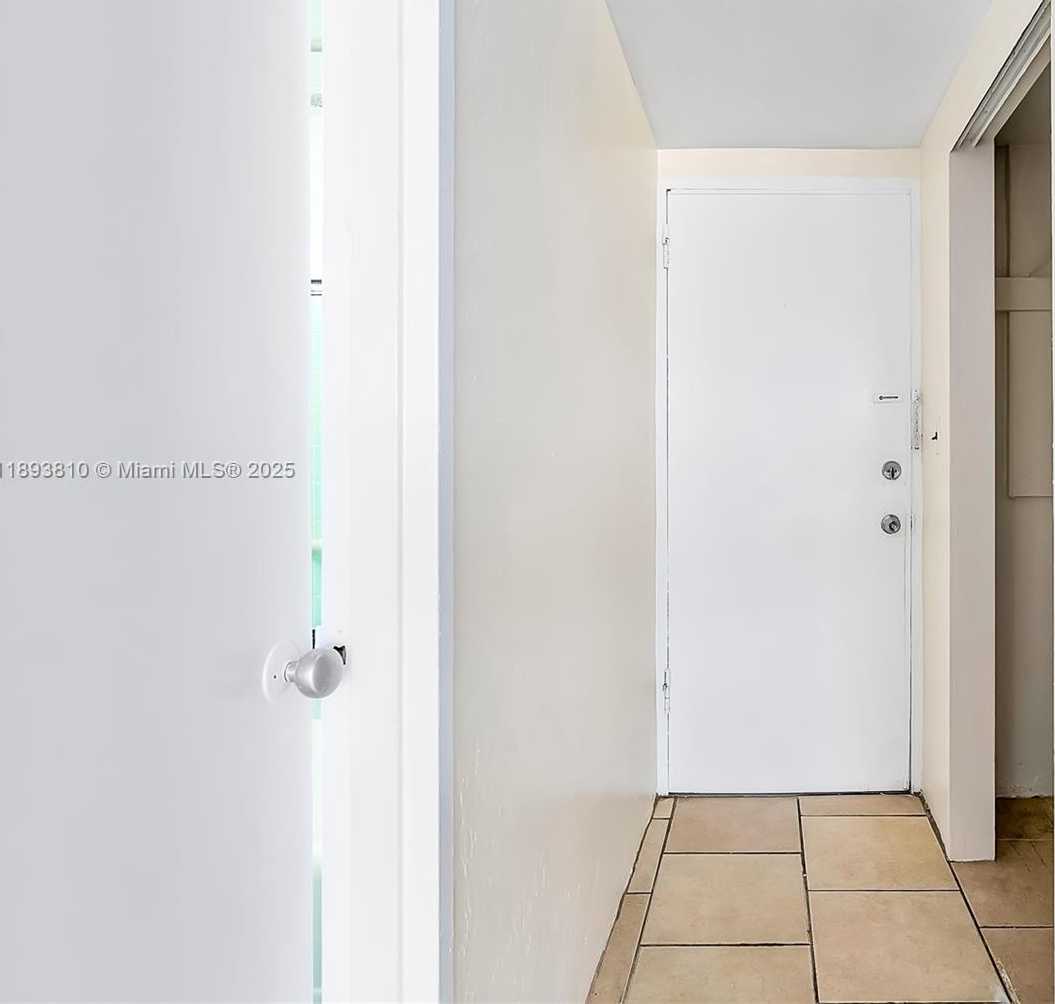 Small Image of 6484 INDIAN CREEK DR #120, Miami Beach Number 14