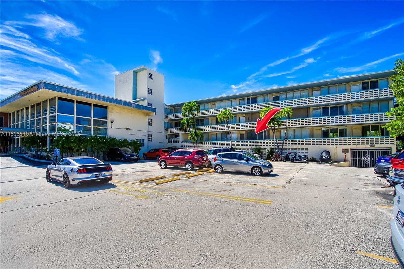 Small Image of 6484 INDIAN CREEK DR #120, Miami Beach Number 21