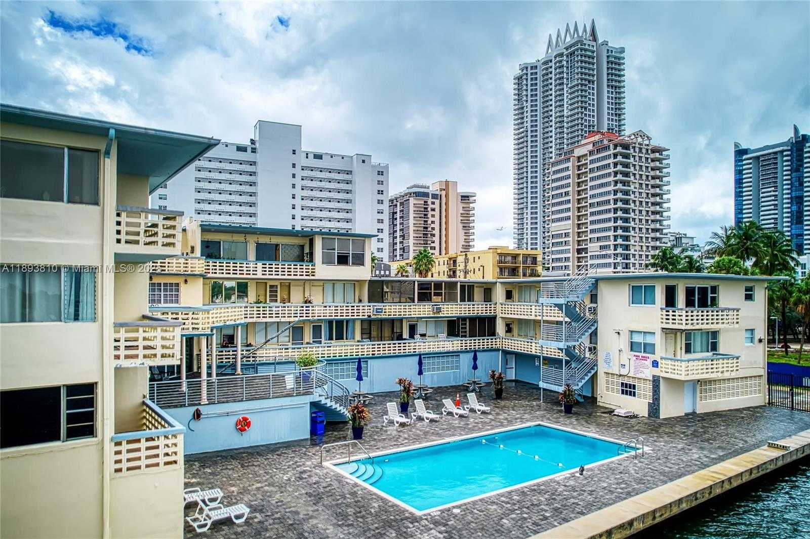 Small Image of 6484 INDIAN CREEK DR #120, Miami Beach Number 24