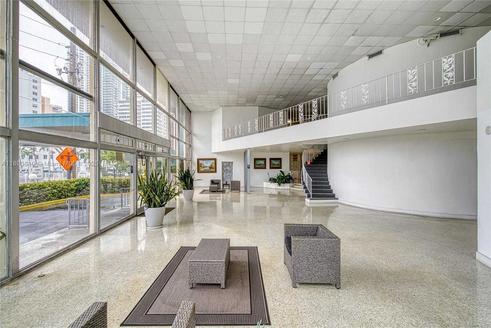 Small Image of 6484 INDIAN CREEK DR #120, Miami Beach Number 26