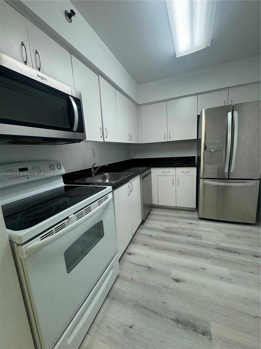 Small Image of 3300 NORTH EAST 192ND ST #305, Aventura Number 10