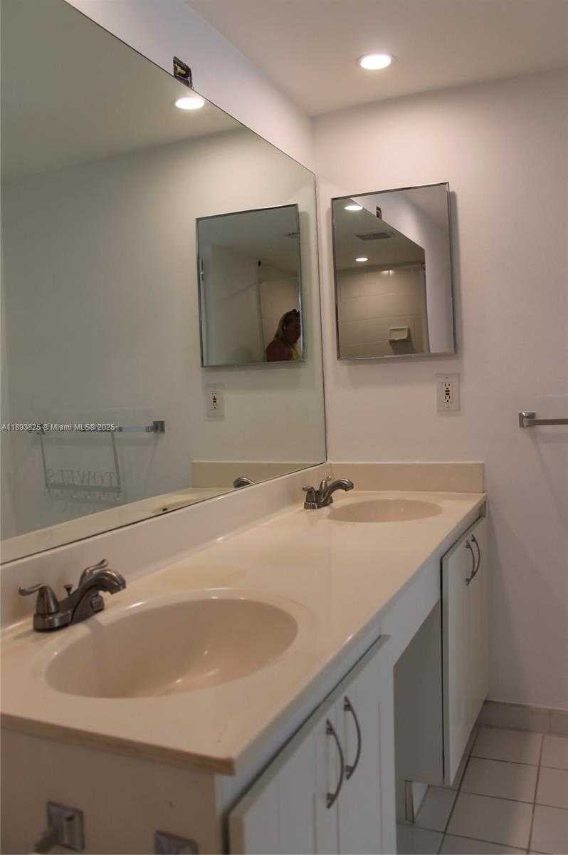 Small Image of 3300 NORTH EAST 192ND ST #305, Aventura Number 22
