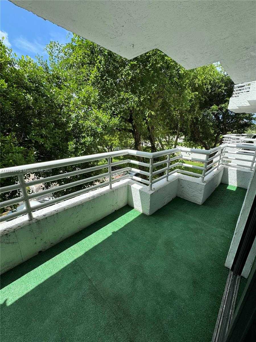 Small Image of 3300 NORTH EAST 192ND ST #305, Aventura Number 27